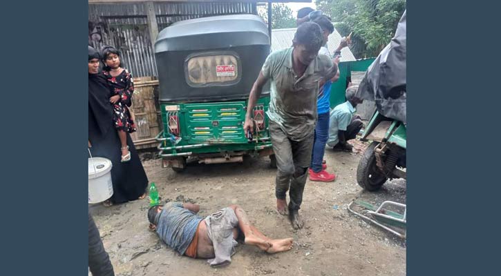 কসবায় বাসের ধাক্কায় অটোরিকশার যাত্রী নিহত, আহত ৩ 